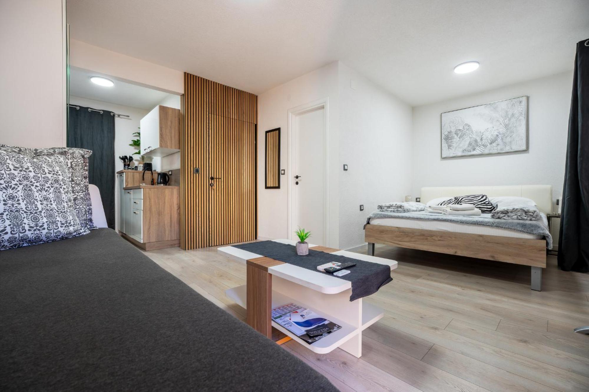 Apartments Villa Sol 스톤 외부 사진