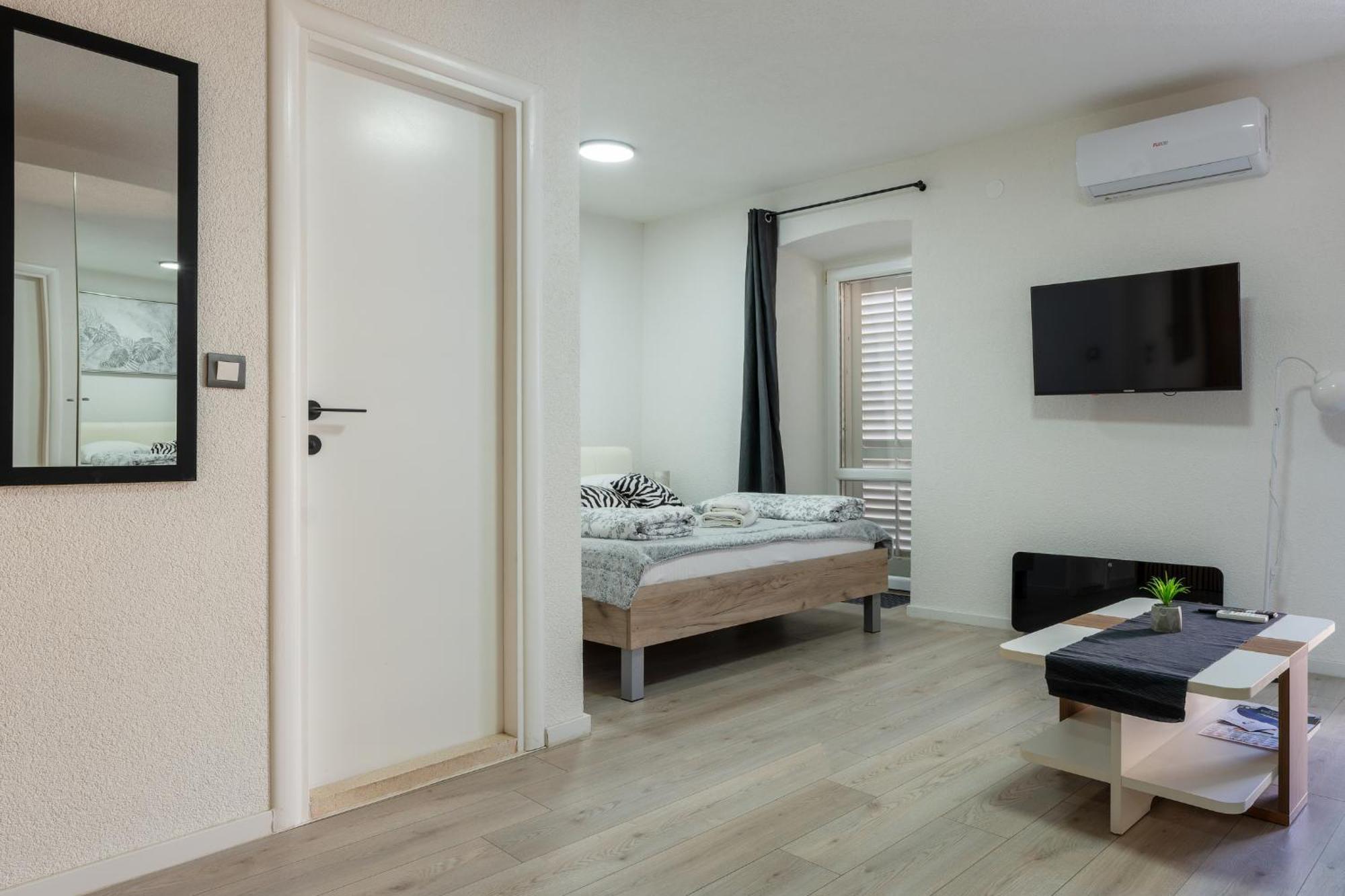 Apartments Villa Sol 스톤 외부 사진