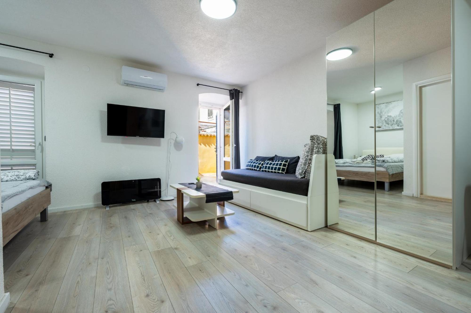 Apartments Villa Sol 스톤 외부 사진